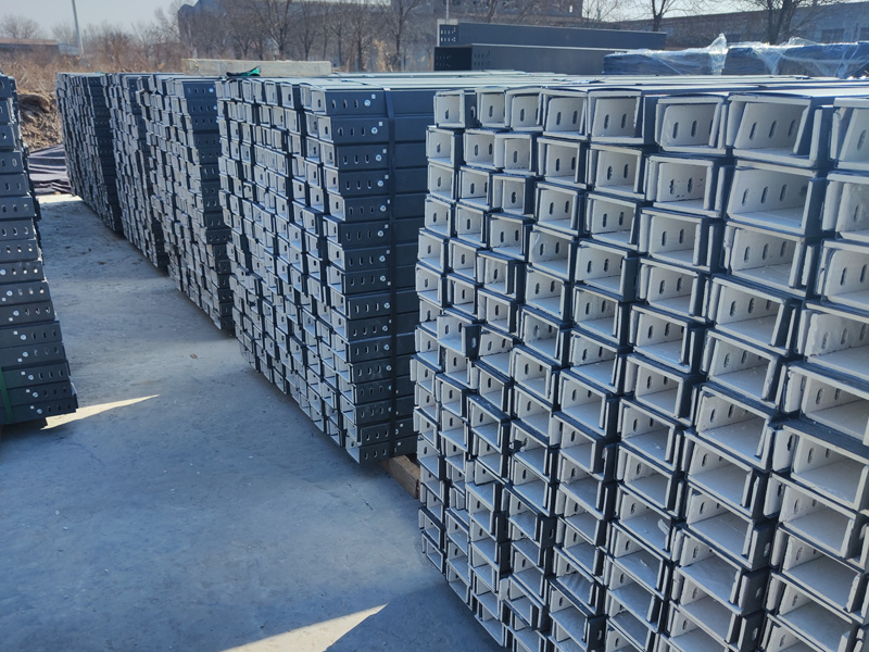 加设防火板桥架