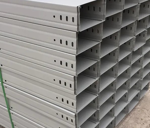 如何选用槽式电缆桥架？