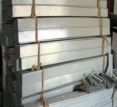 如何做好电缆桥架的保养工作