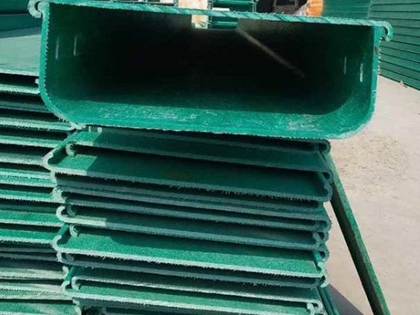 玻璃钢电缆桥架