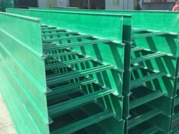 玻璃钢电缆桥架