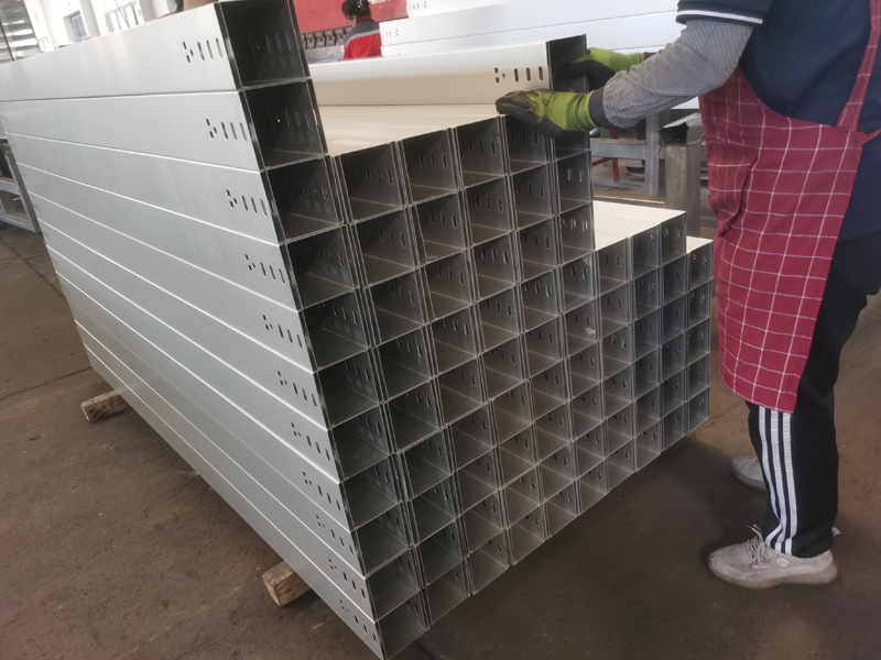 铝合金电缆桥架