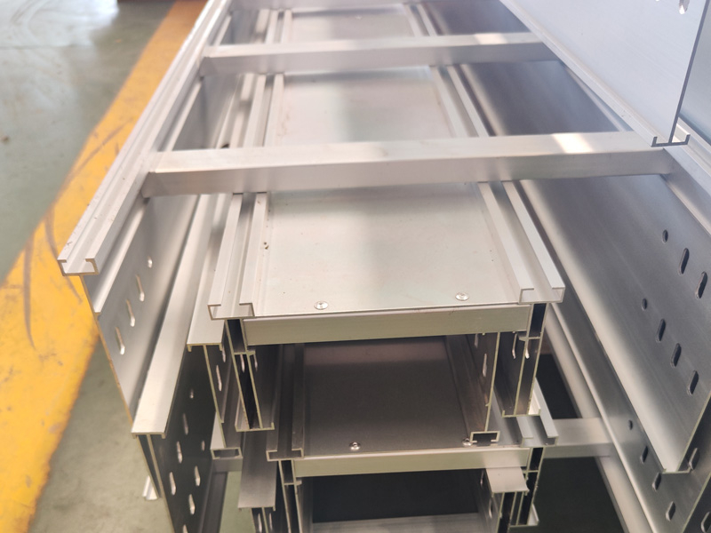 铝合金电缆桥架